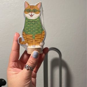 Kitty Cat 12-month standup desk calendar